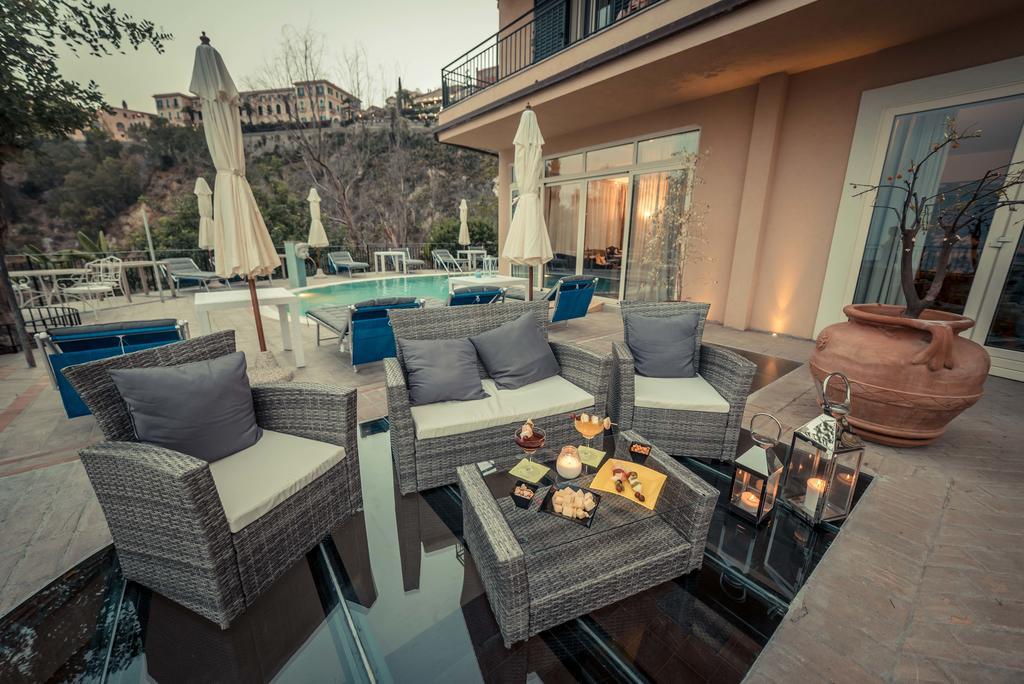 Meridiana Hotel Таорміна Екстер'єр фото