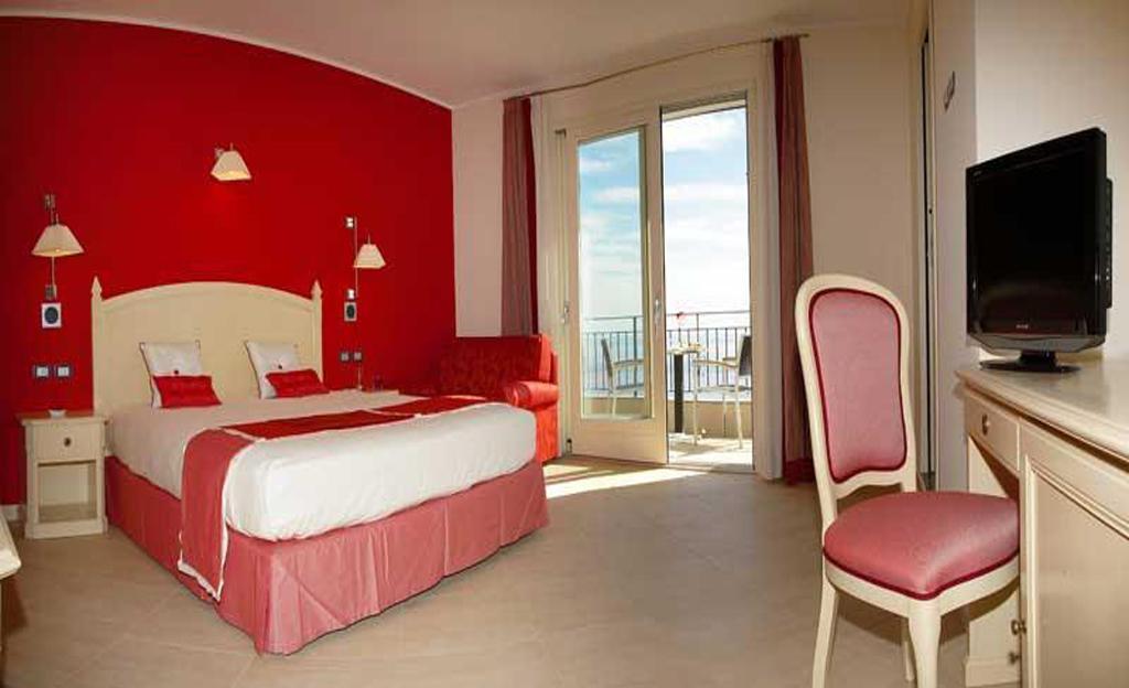 Meridiana Hotel Таорміна Екстер'єр фото